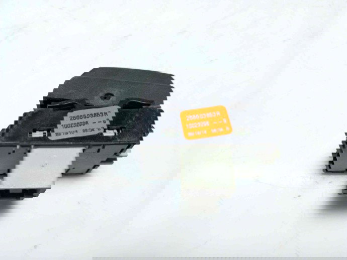 Buton tempomat Dacia Duster  SD 1.6 SCe 255503653R 2010-2017