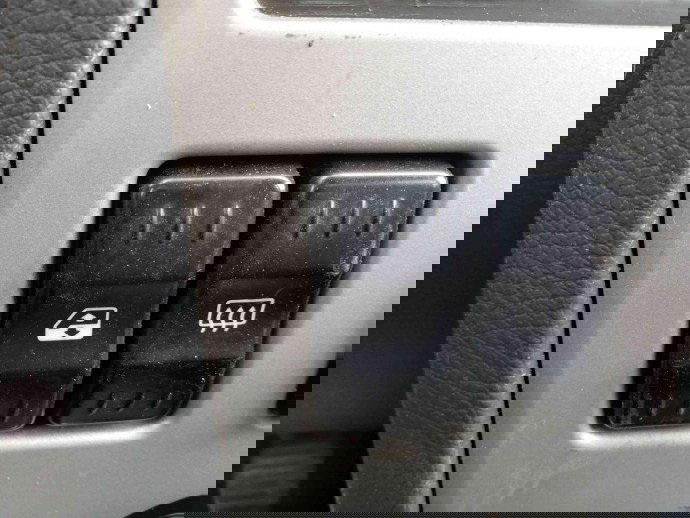 Butoane comanda geamuri sofer Dacia Logan 1.5 DCI OEM 2004-2012