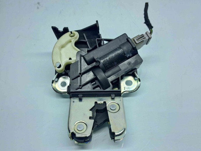 Broasca haion Audi A6 (4F2, C6) [Fabr 2004-2010] 4F5827505D