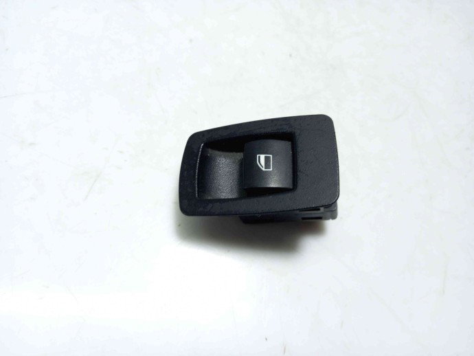 Butoane geam dreapta spate Bmw X3 E83 2.0 M47 OEM 2003-2009