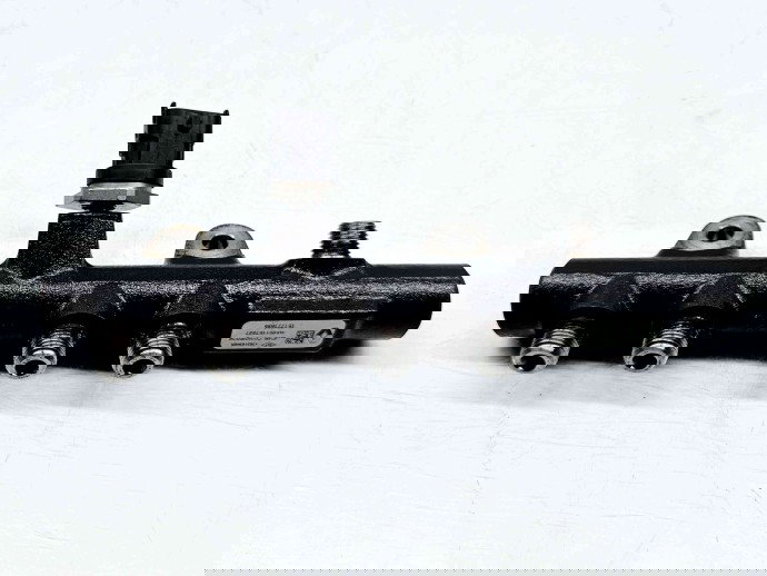 Rampa injectoare Renault Clio 4 (B98) Hatchback [Fabr 2012-2020] 175215346R 1.5 DCI K9K628 55KW / 75CP