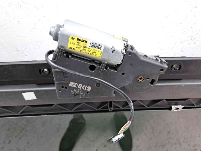 Trapa Volkswagen Touareg (7LA, 7L6) [Fabr 2003-2010] 7L0877041A3