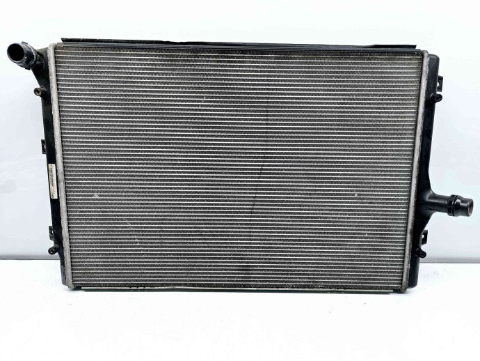 Radiator apa  Volkswagen Passat B6 (3C2) [Fabr 2005-2010] 1K0121251DM 2.0 TDI CFJA 125KW / 170CP