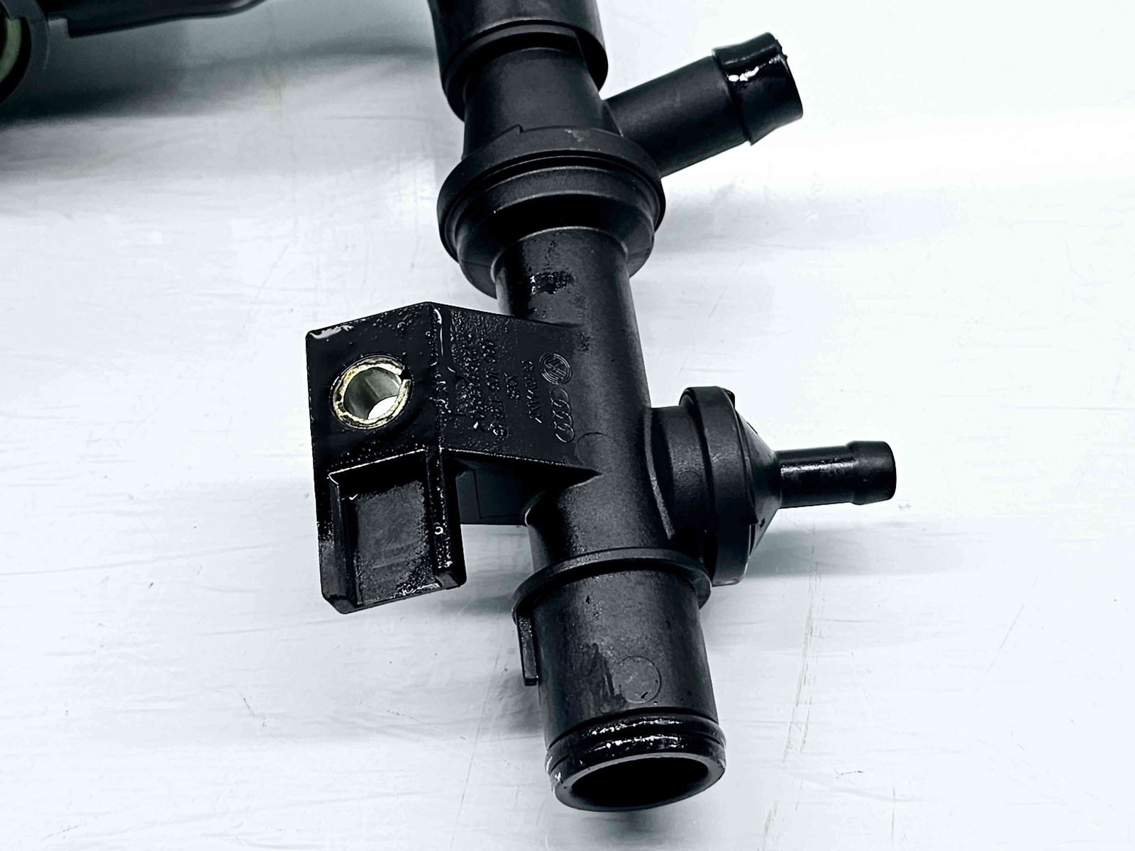 Tub intercooler Seat Altea XL (5P5, 5P8) [Fabr 2006-2015] 03C129656C 1.4 Benz CAXA 90KW / 122CP 1.4 Benz CAXA 90KW / 122CP - imagine 2