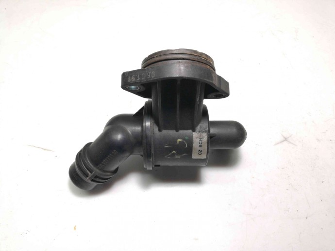 Corp termostat Audi A4 B8 2.0 03L121111AD 2011