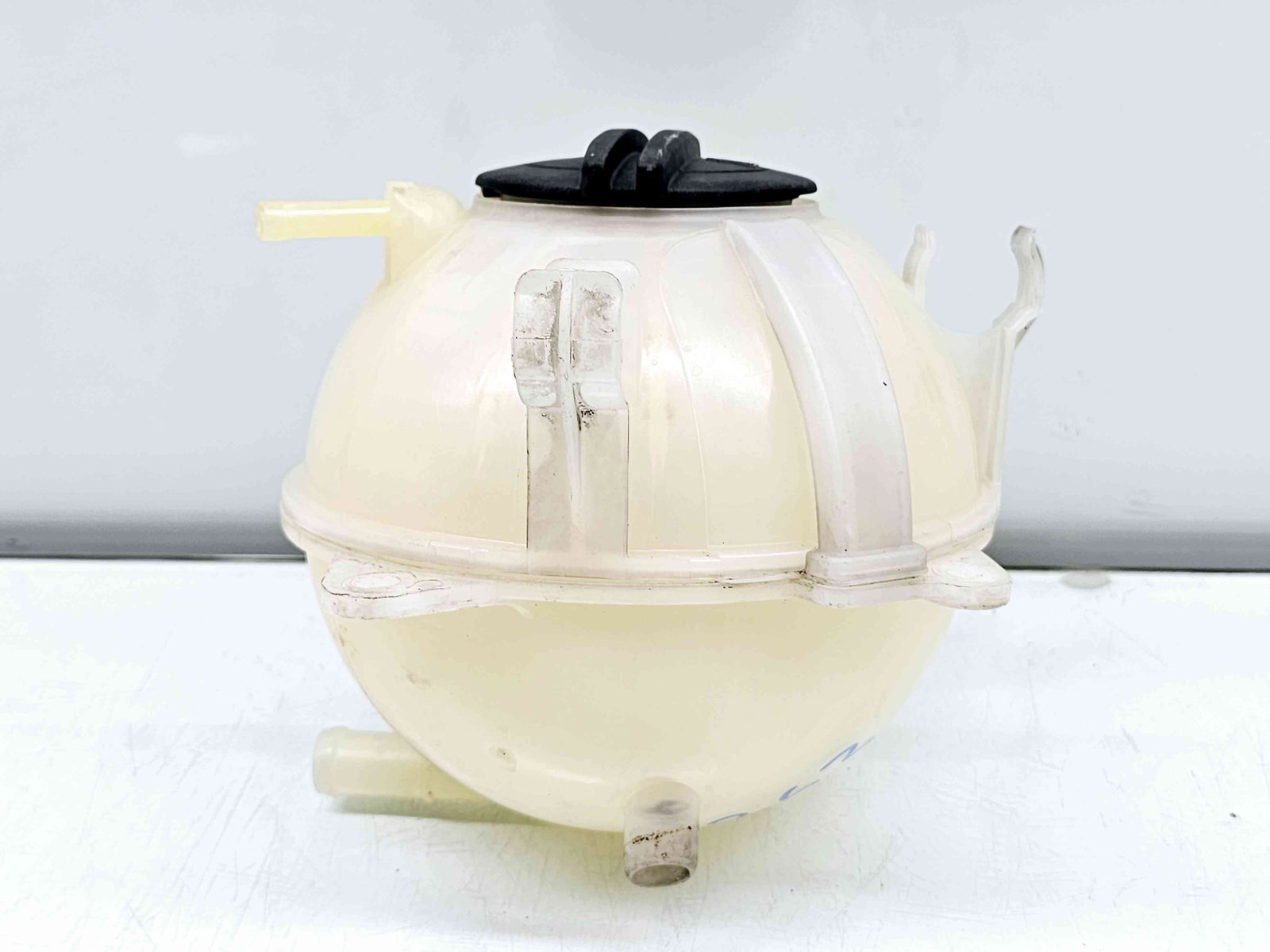 Vas expansiune Volkswagen Passat CC (358) Facelift [Fabr 2012-2016] 1K0121407A - imagine 2