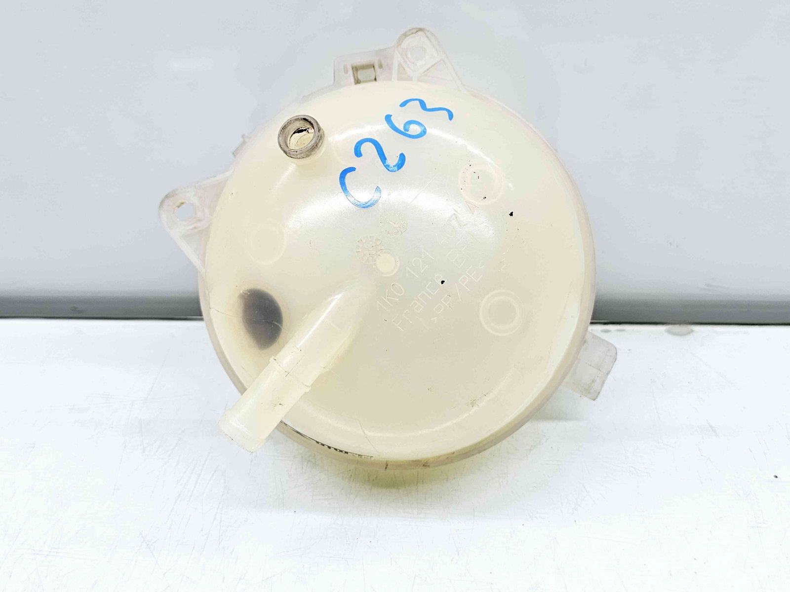 Vas expansiune Volkswagen Passat CC (358) Facelift [Fabr 2012-2016] 1K0121407A - imagine 3