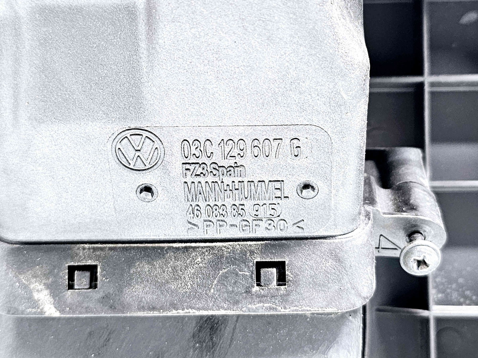 Capac motor Skoda Octavia 2 Combi (1Z5) [Fabr 2004-2013] 03C129607G 1.6 Benz BLF 85KW / 115CP - imagine 3