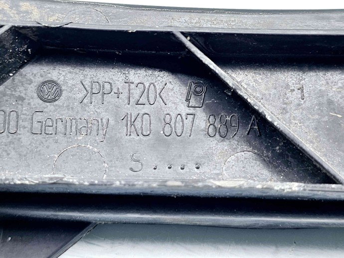 Suport far stanga Volkswagen Golf 5 (1K1) [Fabr 2004-2008] 1K0807889A