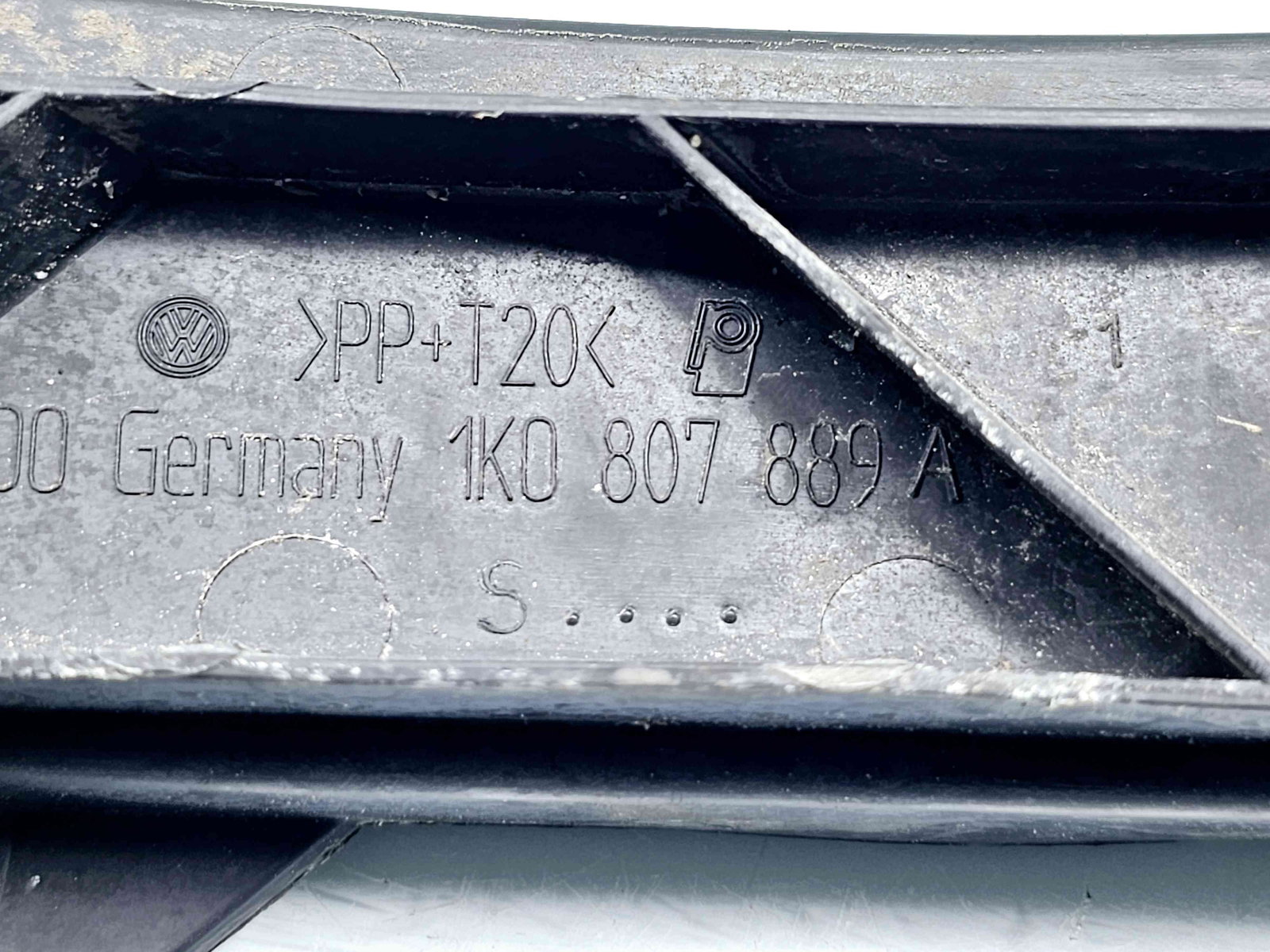 Suport far stanga Volkswagen Golf 5 (1K1) [Fabr 2004-2008] 1K0807889A - imagine 3