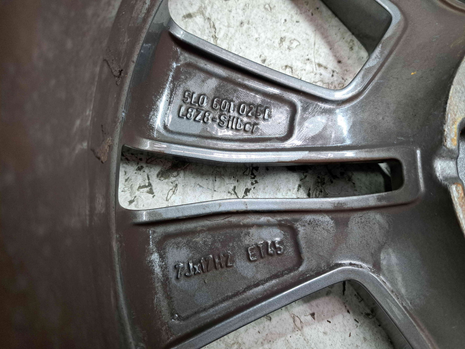 Janta aliaj Skoda Yeti (5L) [Fabr 2009-2020] 5X112 / R17 / ET45 / 7J - imagine 3