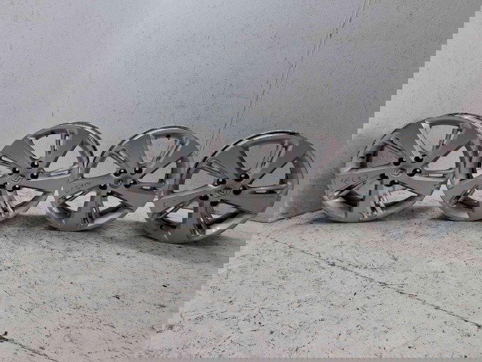 Set jante aliaj Renault Megane 3 Combi [Fabr 2008-2015] 5X114,3 / R17 / 7J / ET 49