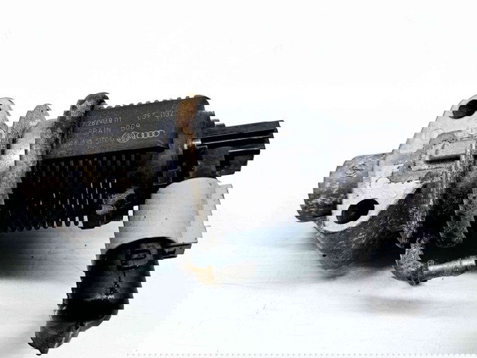 Supapa EGR  Volkswagen Touran (1T1, 1T2) [Fabr 2003-2010] 06A131501J 1.6 Benz BGU 75KW / 102CP