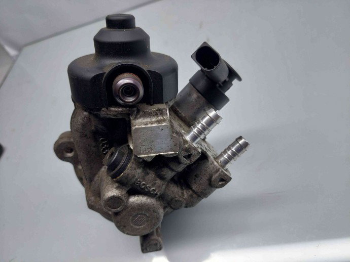 Pompa inalta presiune Skoda Octavia 3 (5E3) [Fabr 2012-2020] 04L130755D 1.6 CLHA 0  