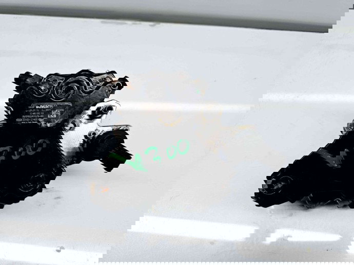 Pompa inalta presiune  Hyundai Santa Fe 2 (CM) [Fabr 2005-2012] 33100-27400 | 0445010121 2.0 D4EA 103KW / 140CP  