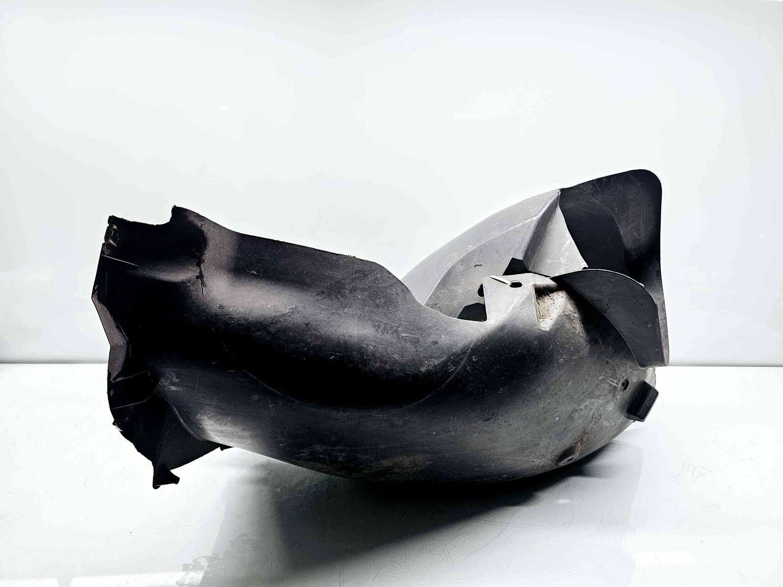 Carenaj roata stanga fata Peugeot 308 [Fabr 2007-2013] 9680374980 - imagine 2