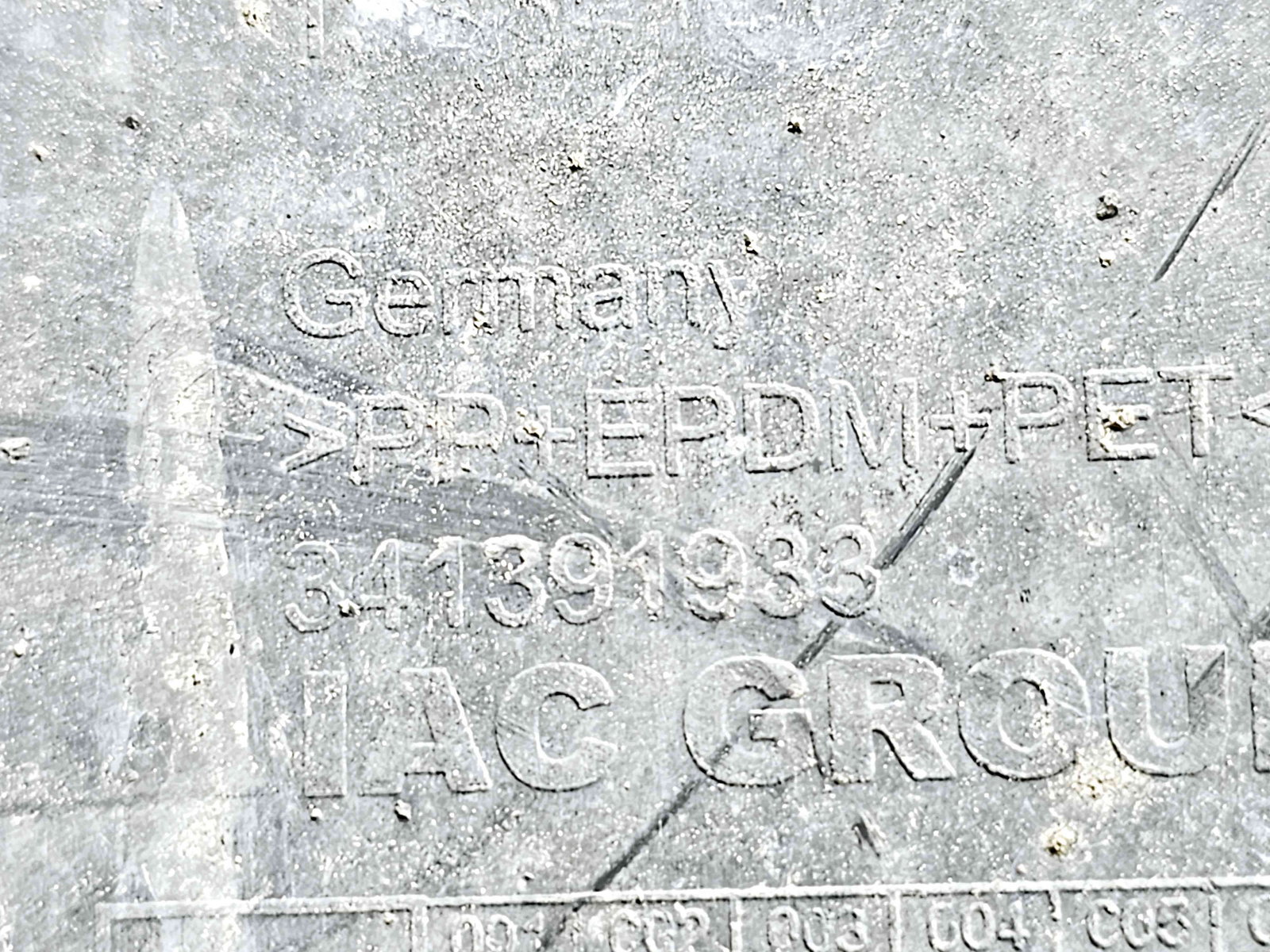 Carenaj roata stanga fata Opel Astra J [Fabr 2009-2015] 13382121 - imagine 4