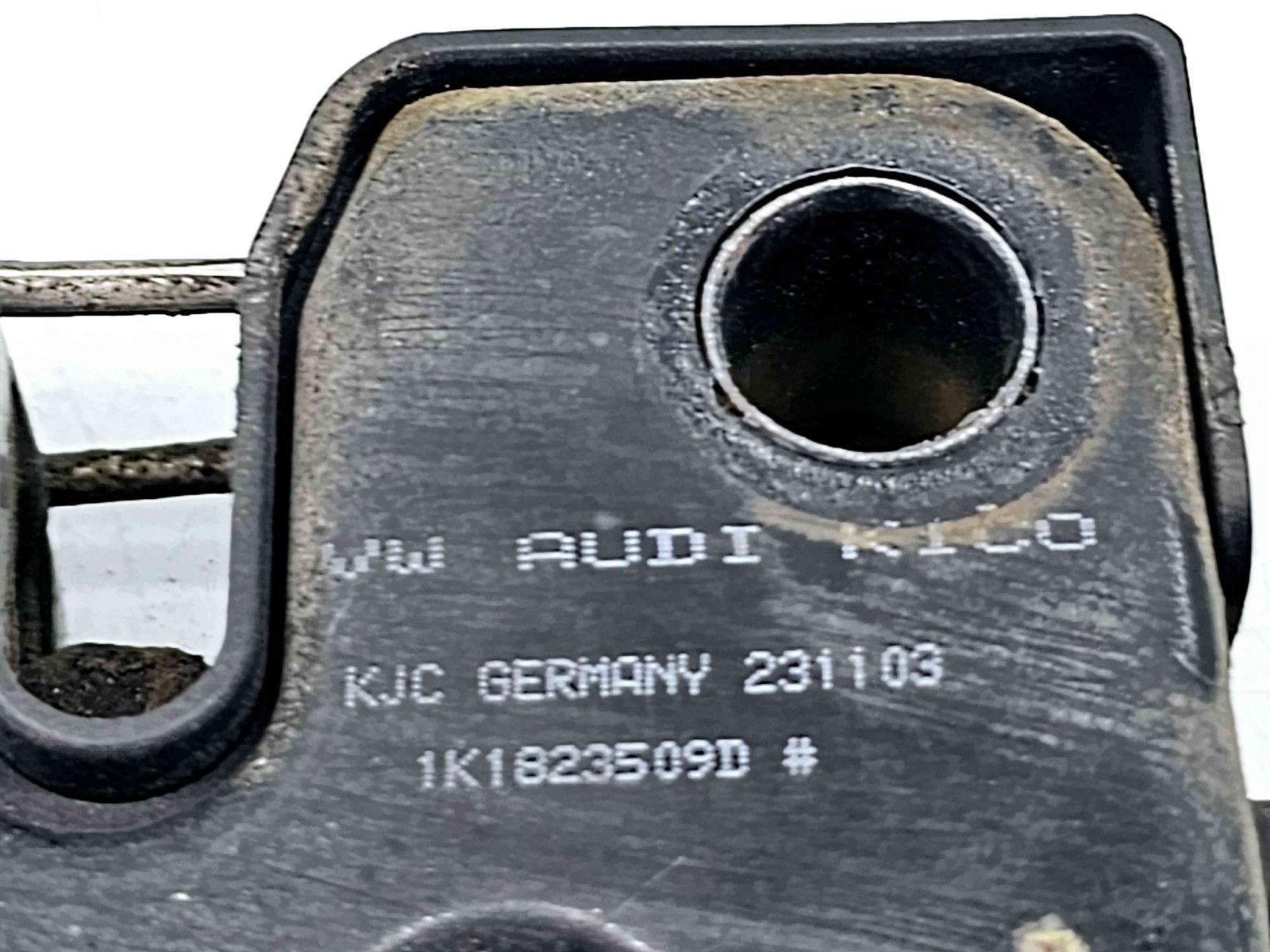 Broasca capota Volkswagen Golf 5 (1K1) [Fabr 2004-2008] 1K1823509D - imagine 3