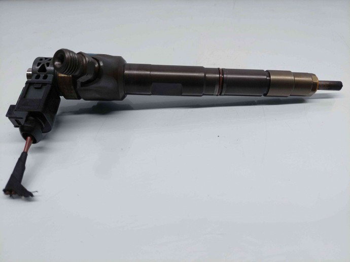 Injector  Volkswagen Golf 7 (5G) [Fabr 2014-prezent] 04L130277AJ / 0445110477 1.6 TDI CLHA 77KW / 105CP  