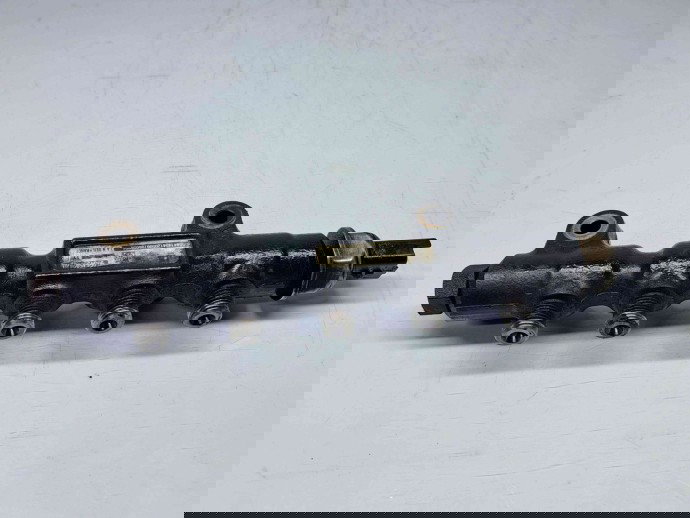 Rampa injectoare  Ford Focus 2 (DA) [Fabr 2004-2012] 9654592680 1.4  