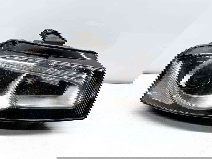  Far dreapta Audi A3 Sportback (8PA) [Fabr 2004-2013] 8P0941004BF