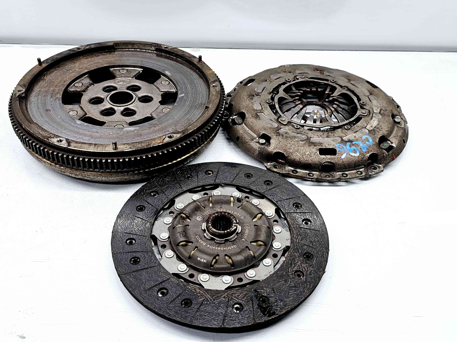 Kit ambreiaj volanta masa dubla Volkswagen Jetta 4 (162,163) [Fabr 2010-2016] OEM 2.0 TDI CFFB 103KW / 140CP - imagine 2