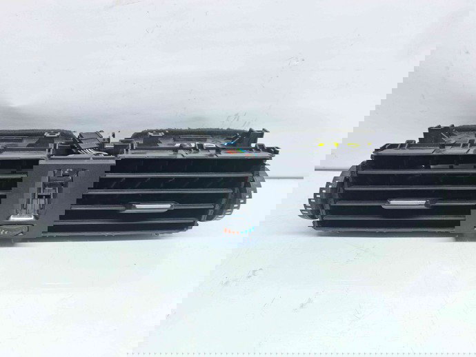  Grila aerisire centrala Bmw 3 (F30) [Fabr 2012-2017] 9218552