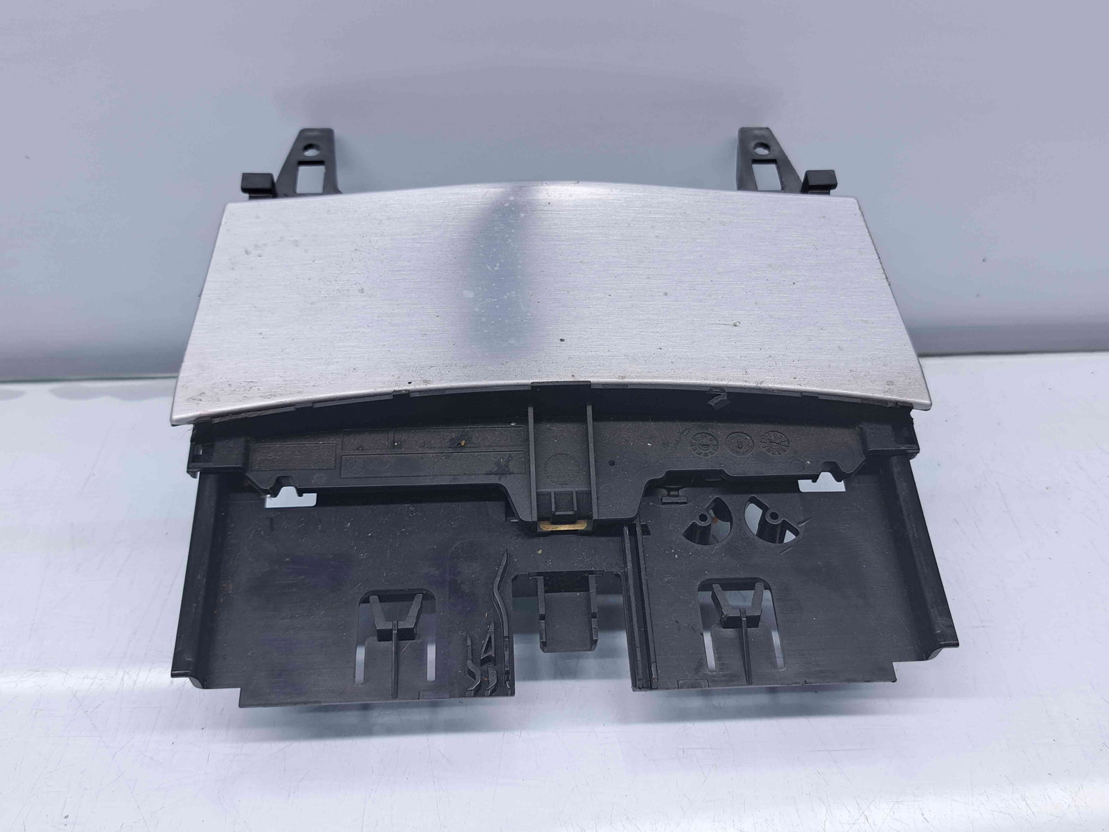 Scrumiera Mercedes Clasa C Coupe (C204) Facelift AMG [Fabr 2011-2015] A2046801350 - imagine 1