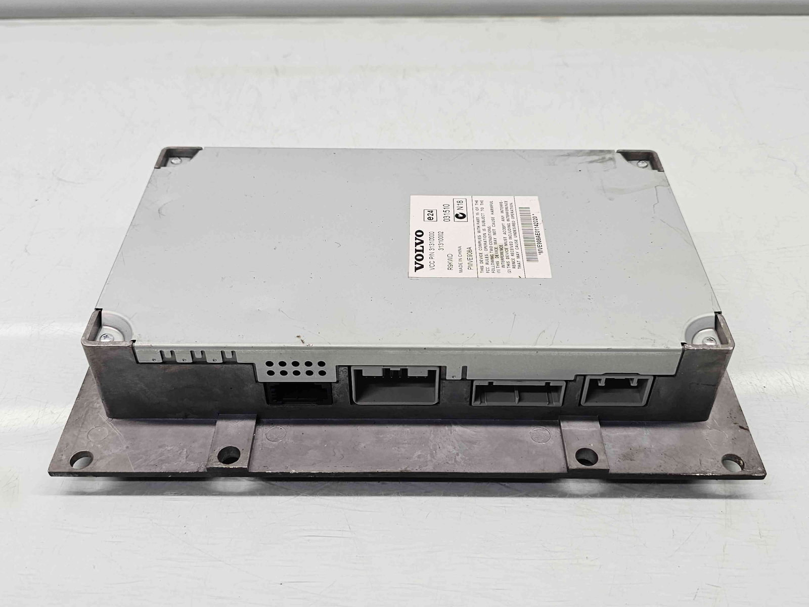 Amplificator audio Volvo XC90 [Fabr 2002-2014] 31310000 - imagine 1