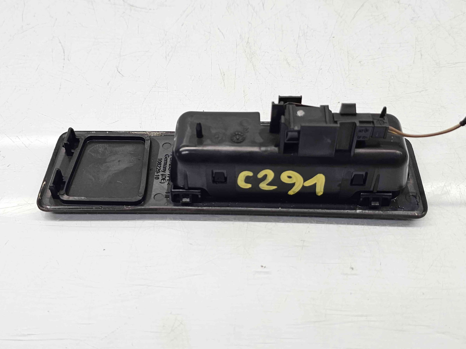 Buton deschidere portbagaj Bmw 5 Touring (F11) [Fabr 2011-2016] 108229-10 - imagine 2