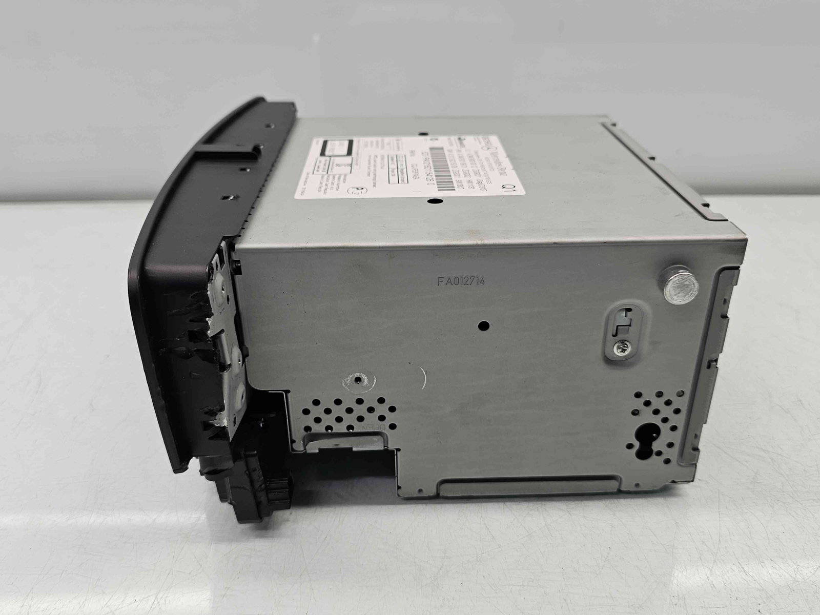 Radio CD cu navigatie Mercedes Clasa A (W176) [Fabr 2012-2018] A2469000012 - imagine 3