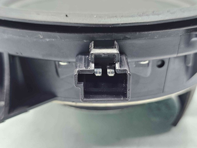  Boxa stanga fata Volvo XC90 [Fabr 2002-2014] 30797139