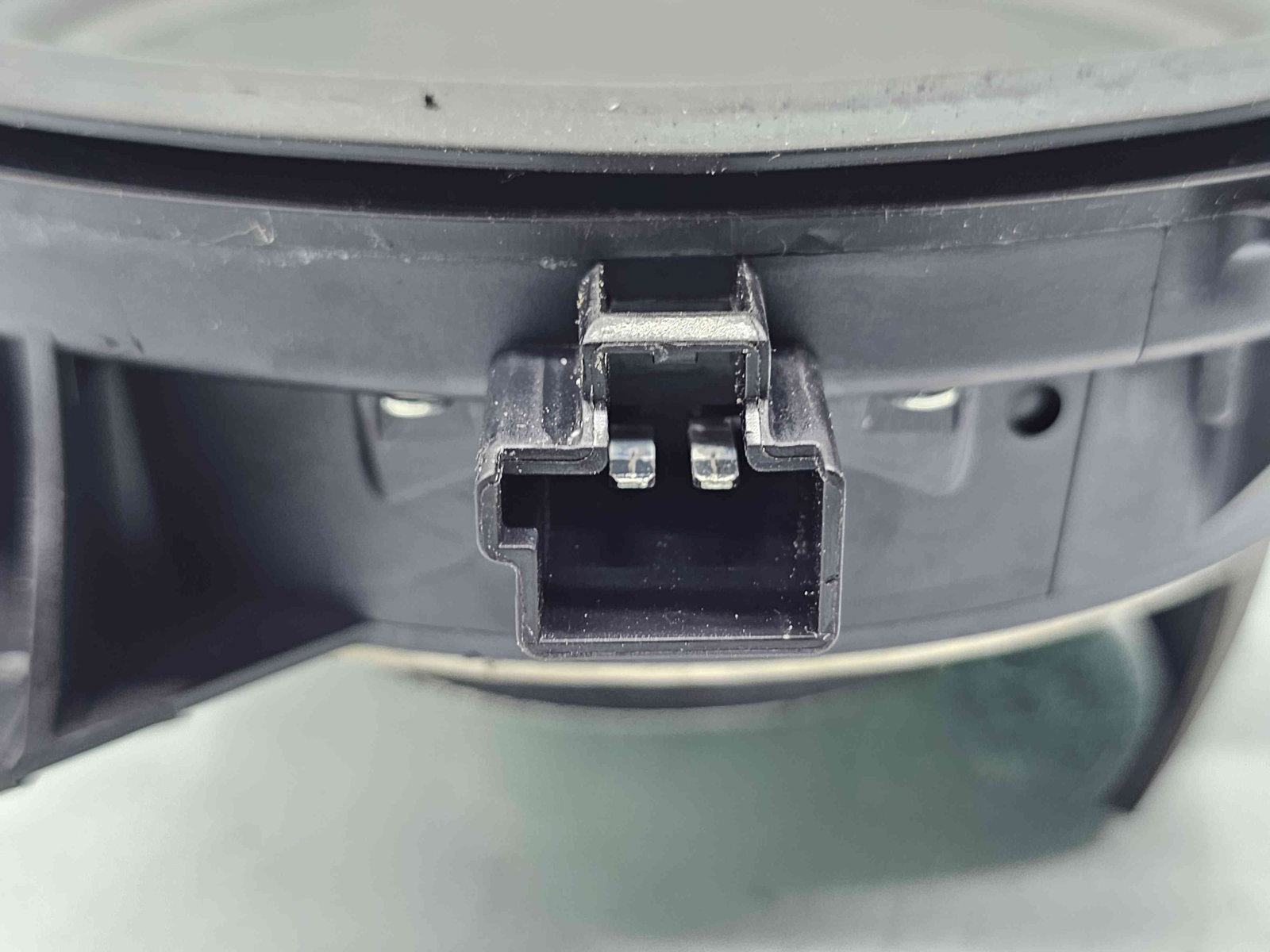 Boxa stanga fata Volvo XC90 [Fabr 2002-2014] 30797139 - imagine 3