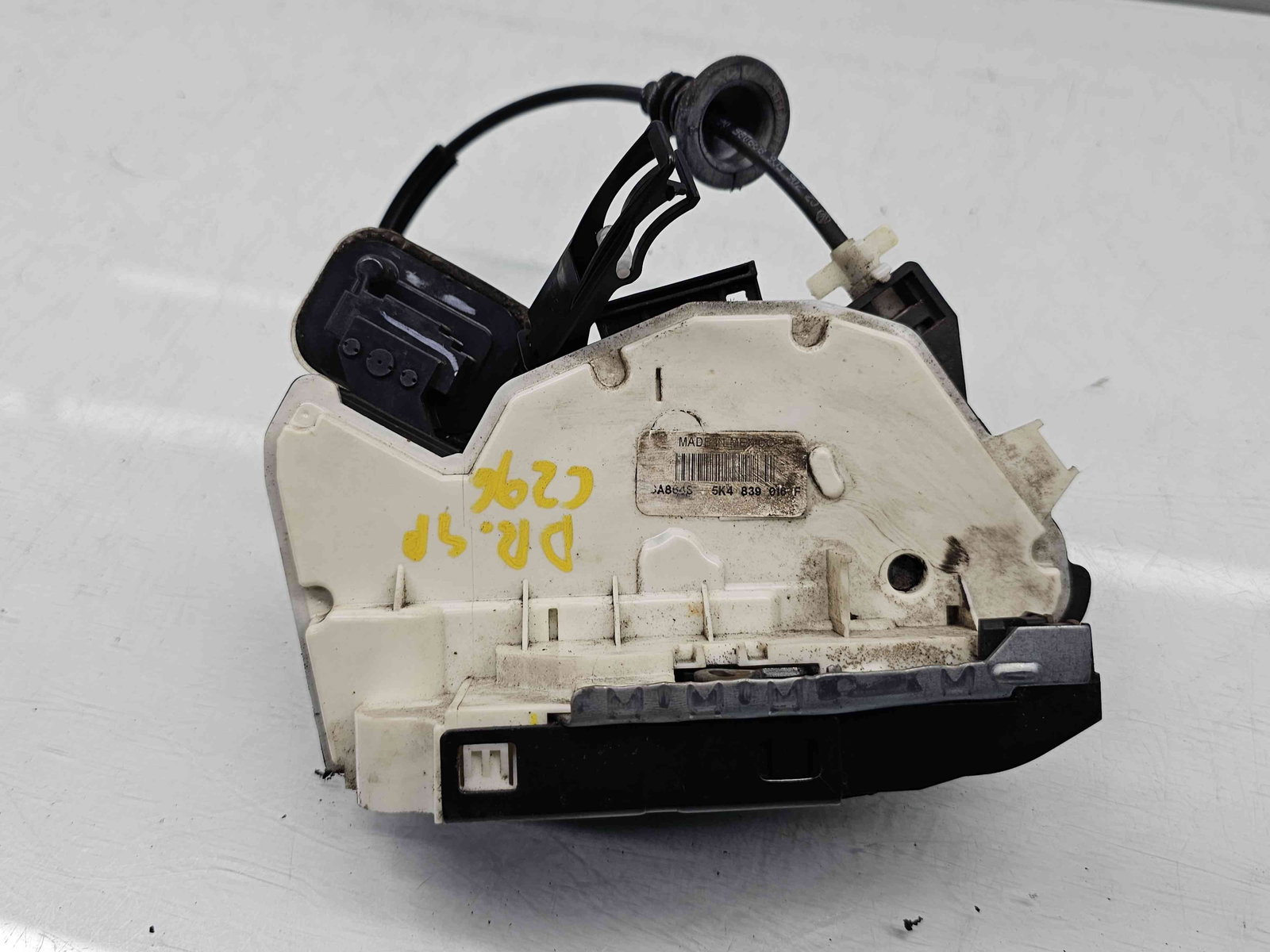 Broasca usa dreapta spate Volkswagen Jetta 4 (162,163) [Fabr 2010-2016] 5K4839016F - imagine 2