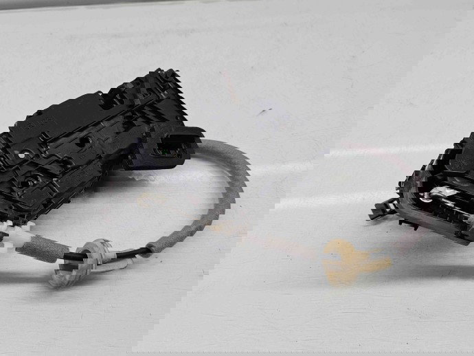 Broasca usa stanga spate Volkswagen Passat B8 (3G2) [Fabr 2015-prezent] 5NA839015B