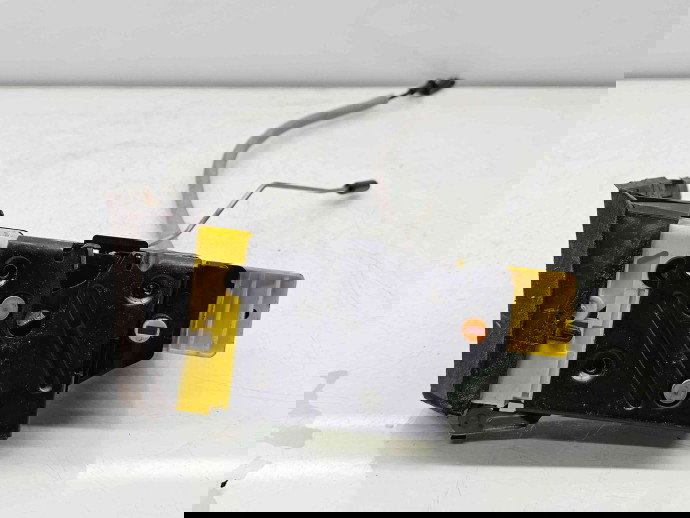 Broasca usa stanga spate Volvo XC90 [Fabr 2002-2014] 30699754