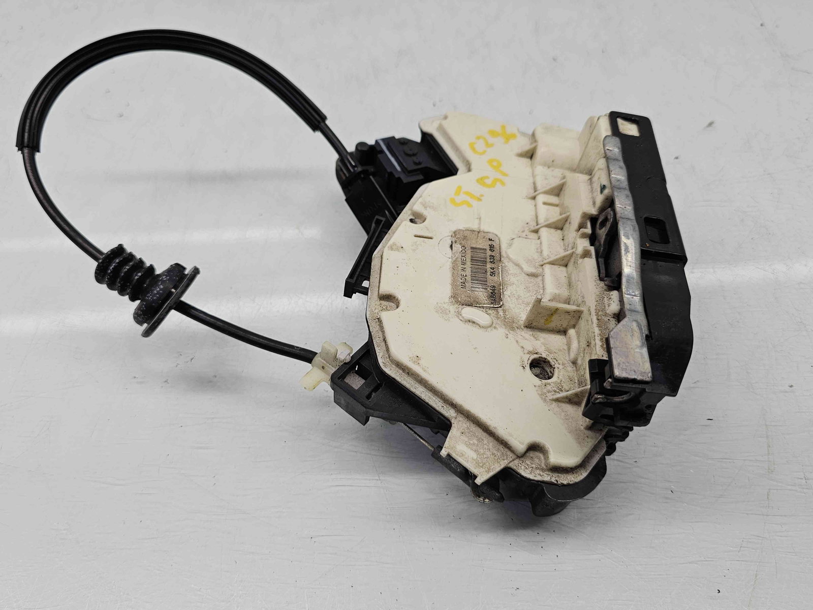 Broasca usa stanga spate Volkswagen Jetta 4 (162,163) [Fabr 2010-2016] 5K4839015F - imagine 3