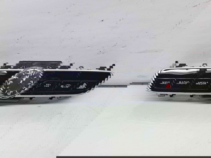  Panou media Mercedes Clasa E (W213) [Fabr 2016-prezent] A2139054403