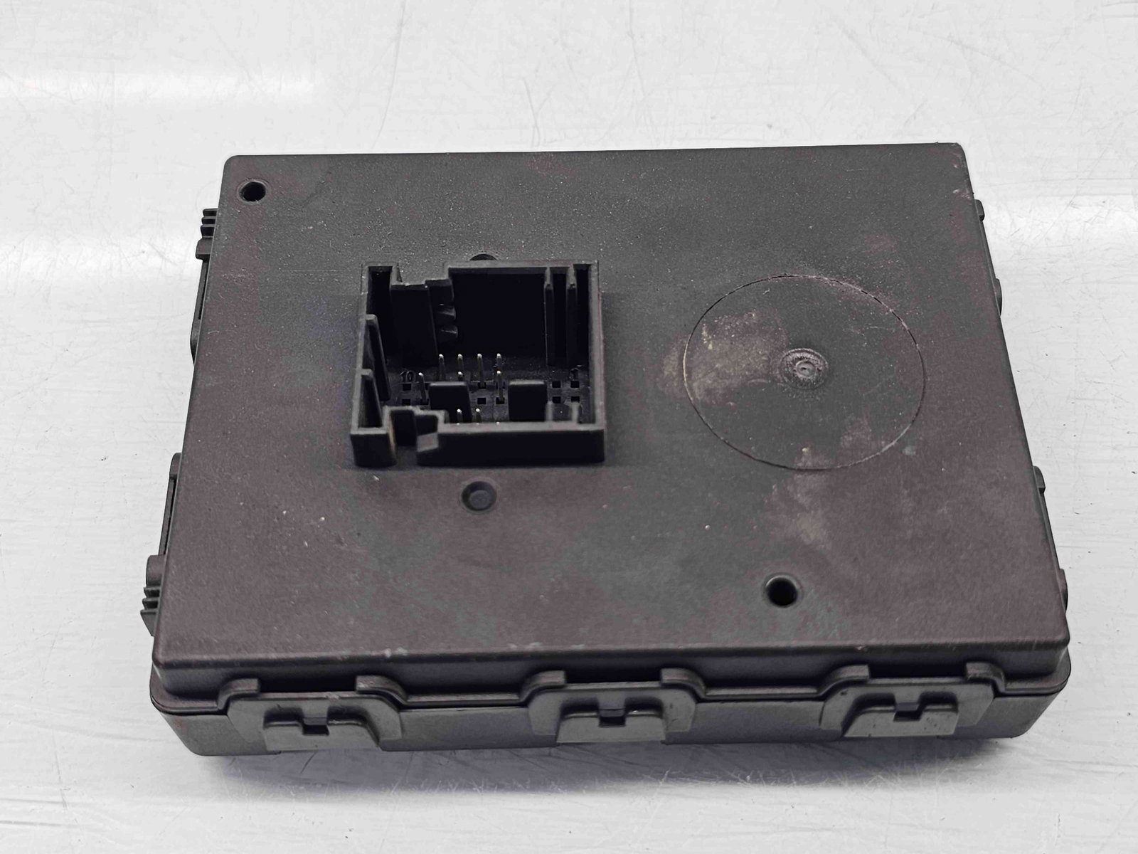 Modul control Keyless Entry Volkswagen Passat B8 (3G2) [Fabr 2015-prezent] 3Q0959435F - imagine 2