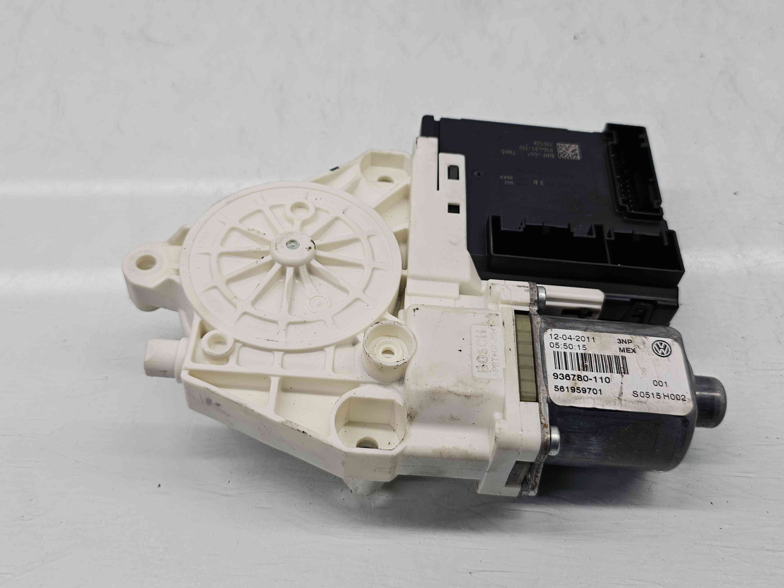 Motoras geam dreapta fata Volkswagen Jetta 4 (162,163) [Fabr 2010-2016] 561959701 n 3C0959793B