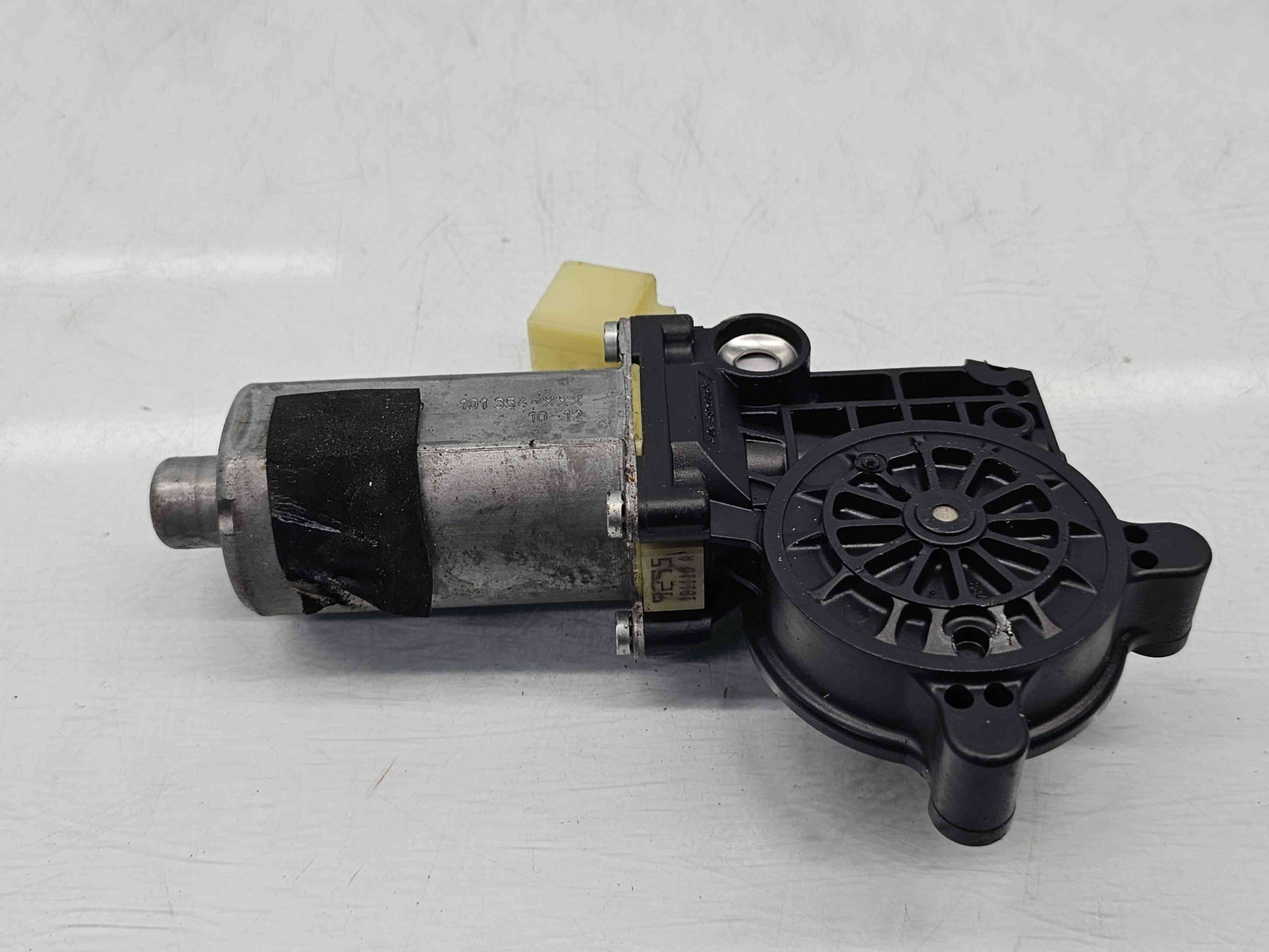 Motoras geam dreapta fata Volvo XC90 [Fabr 2002-2014] 0130821761 - imagine 3