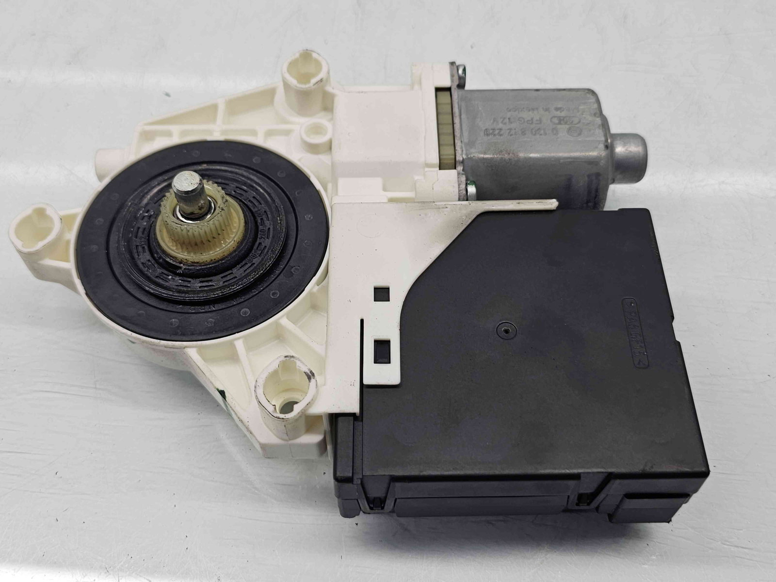 Motoras geam stanga fata Volkswagen Jetta 4 (162,163) [Fabr 2010-2016] 561959702 n 3C0959792B
