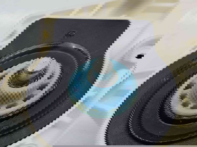 Motoras geam stanga spate Volkswagen Jetta 4 (162,163) [Fabr 2010-2016] 1K0959703AG