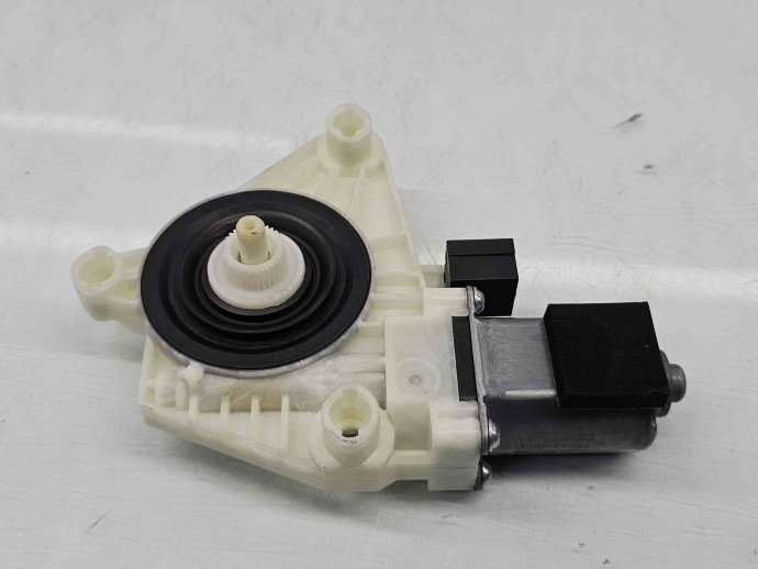 Motoras geam stanga spate Volkswagen Passat B8 (3G2) [Fabr 2015-prezent] 5Q4959802D