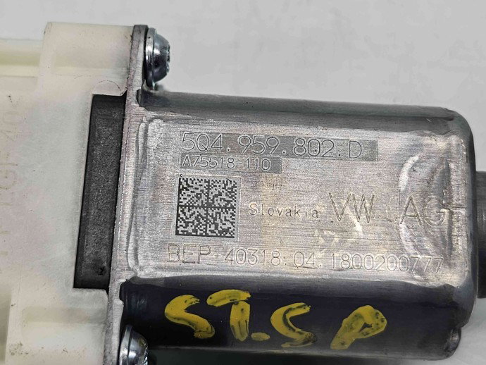 Motoras geam stanga spate Volkswagen Passat B8 (3G2) [Fabr 2015-prezent] 5Q4959802D