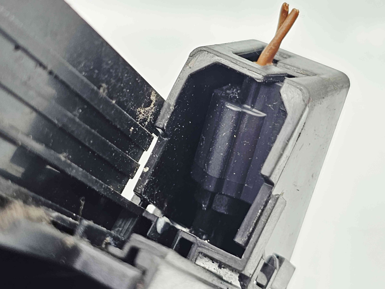 Broasca usa dreapta fata Dacia Sandero 2 Stepway [Fabr 2012-prezent] 805026897R - imagine 2