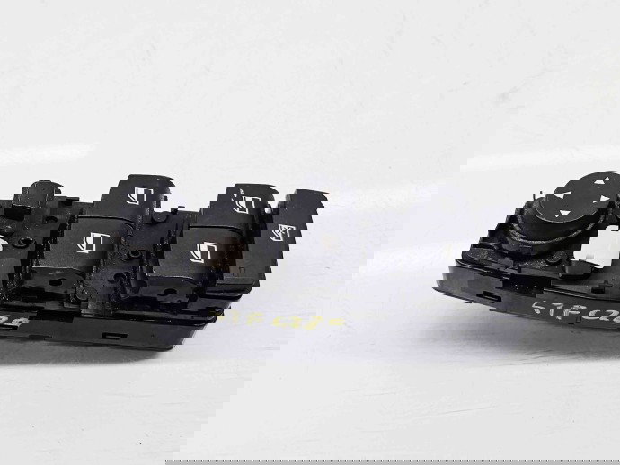  Butoane comanda geamuri sofer Bmw 1 (F20) [Fabr 2011-2017] 9208110