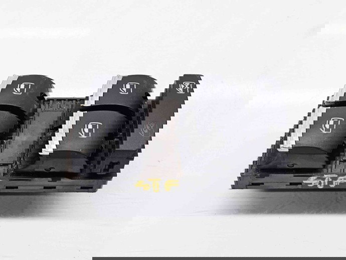  Butoane comanda geamuri sofer Audi A3 Sportback (8PA) [Fabr 2004-2013] 4F0959851H