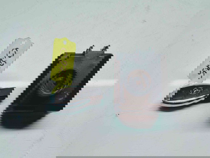  Contact cu cheie Mercedes Clasa A (W176) [Fabr 2012-2018] A2469058501  1.8 CDI 65190180KW / 109CP