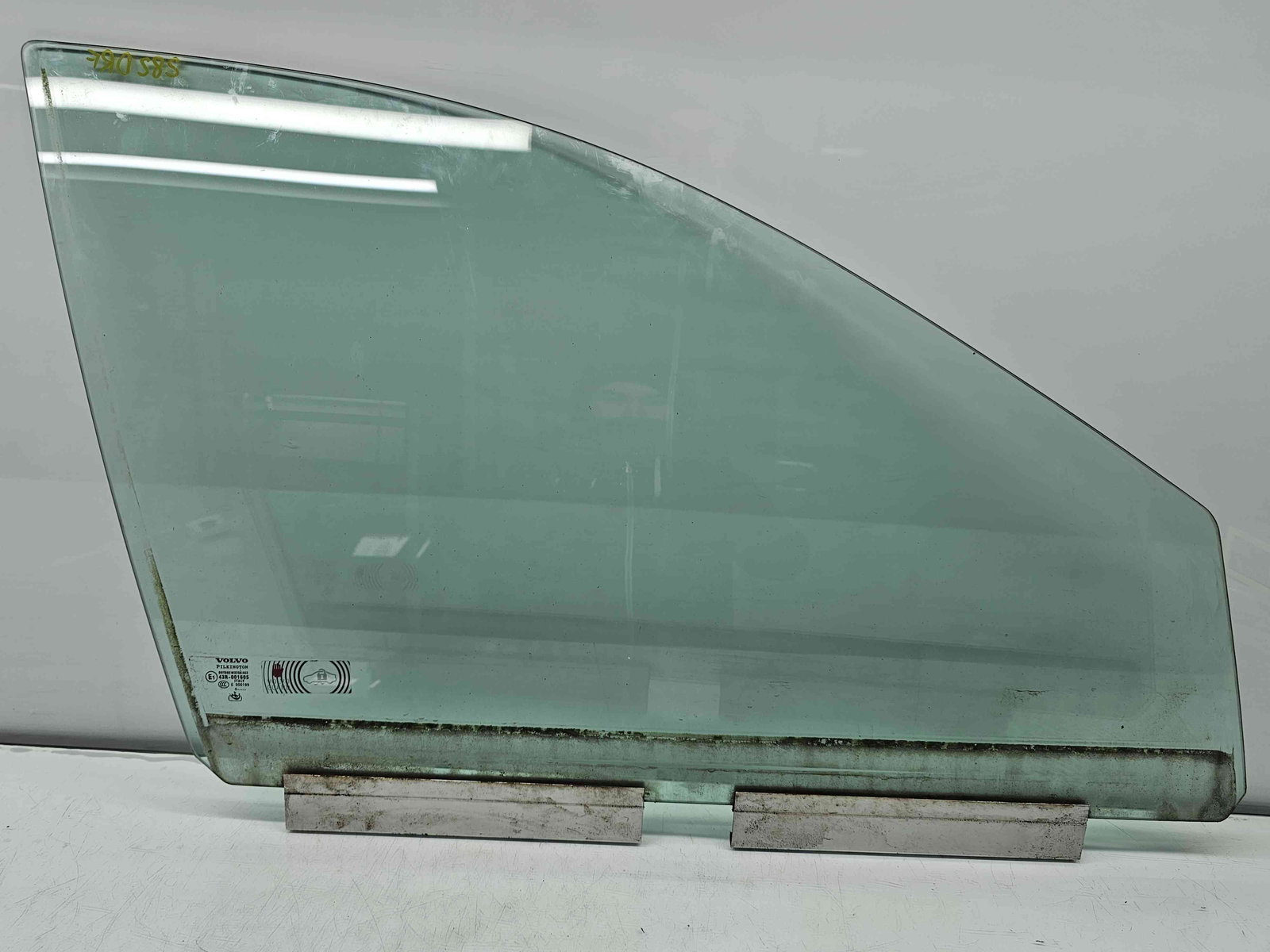 Geam usa dreapta fata Volvo XC90 [Fabr 2002-2014] OEM - imagine 1